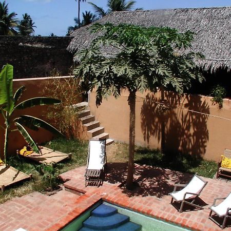 Patio Dos Quintalinhos - Casa Di Gabriele Bed & Breakfast Pulau Mozambik Bagian luar foto